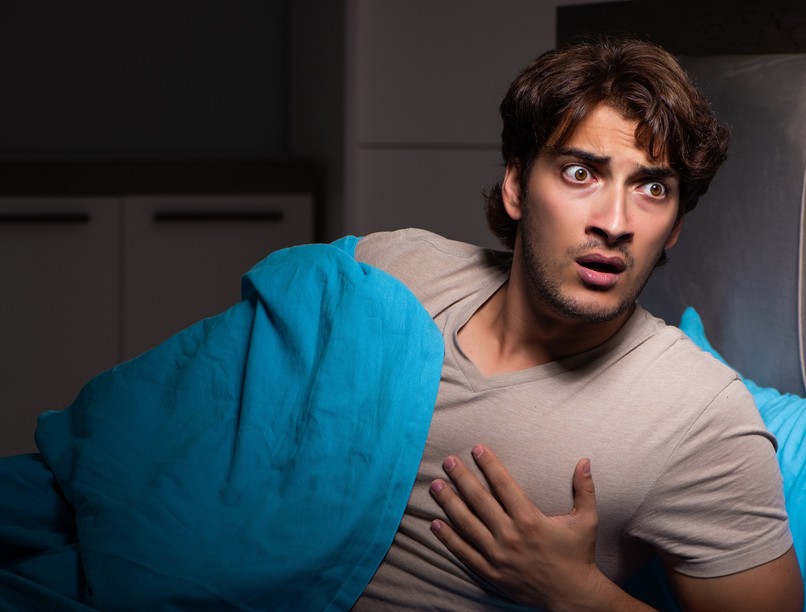 kialvatlanság kánikula rossz alvás szívinfarktus kockázat