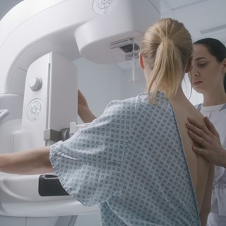 Hiába gyakori az emlőrák, mégsem járunk szűrésre - friss kutatás című cikk nyitóképe