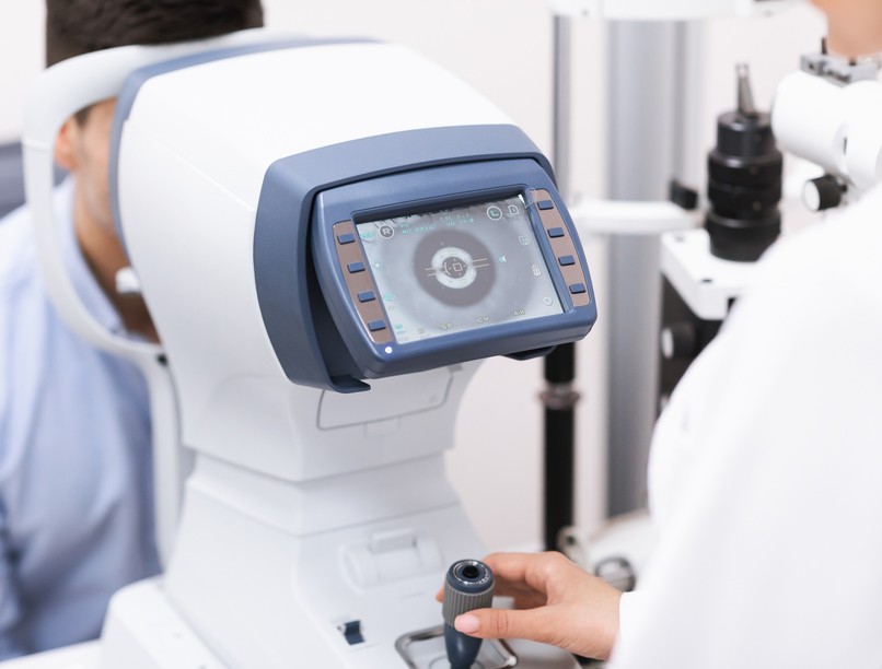 kutatás, magyar látásvisszaállító protézis