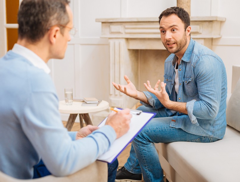 hogyan érheted utol hazug ember testbeszéd