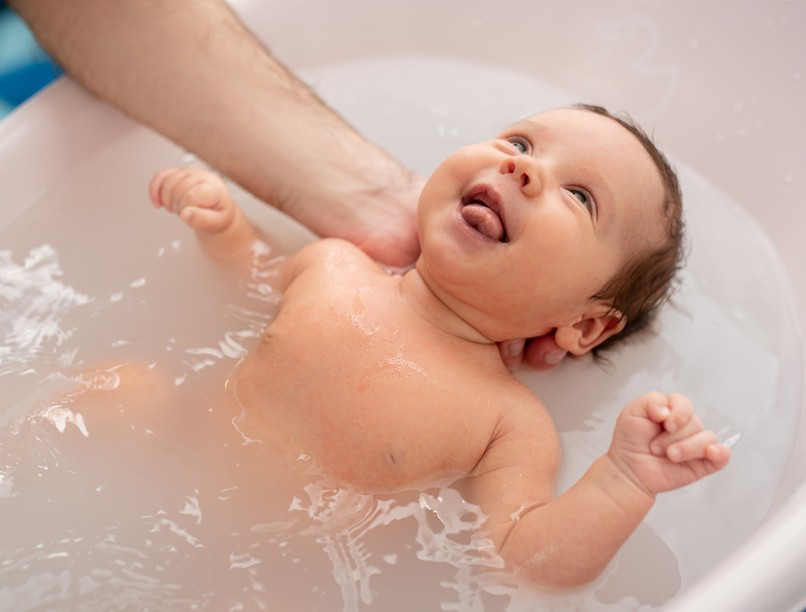 baba, fürdetés, bio termékek, tiszta víz