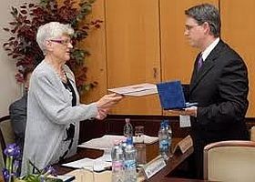 A Rákellenes Világnapra: "Az év onkológusa - az én orvosom" c. pályázat