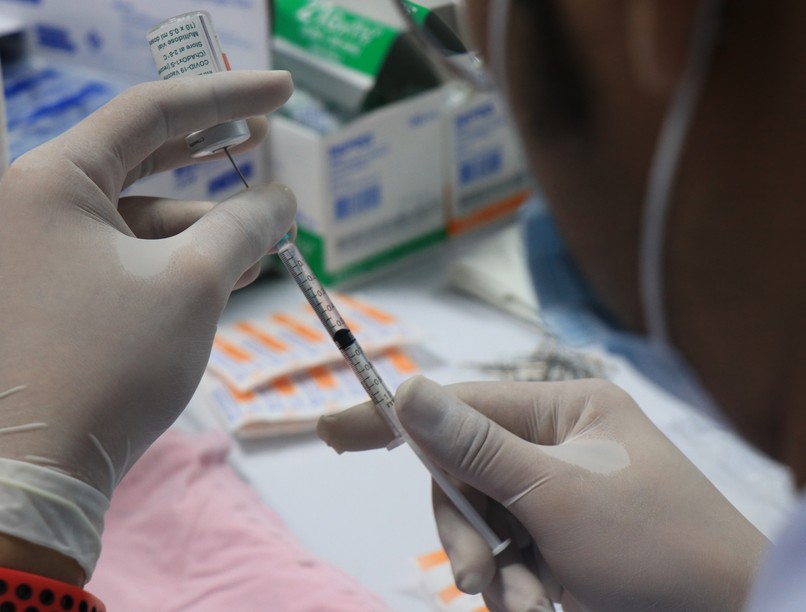 asztra zeneca, oltás, gyógyszer, koronavírus