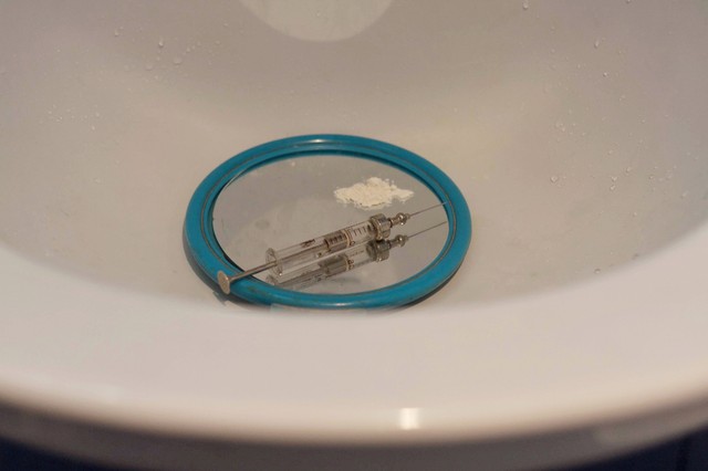 Mosdókagylós trükk: bajban van, aki így jutott oltási igazoláshoz