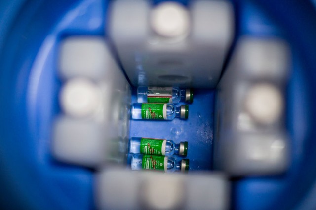 Covishield indiai vakcina: mennyire hatásos, mik a mellékhatásai?