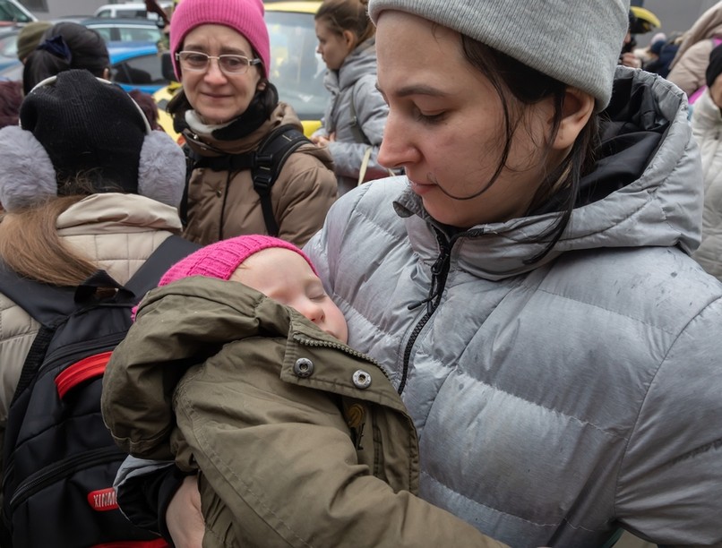 Ukrajna, menekült, adomány, segítségnyújtás Ukrajna