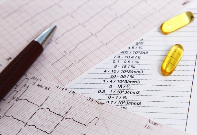Épp egy gyakori koleszterincsökkentésre ajánlott vitaminról derült ki az, hogy szívrohamhoz vezethet!  című cikk nyitóképe
