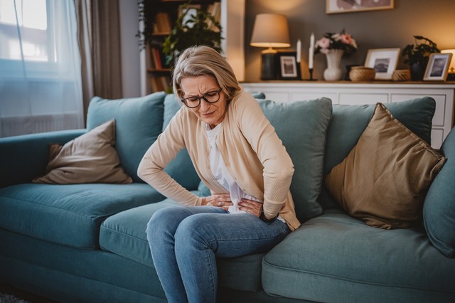 Étkezés után fáj a gyomra? Az IBS mellett ezek a problémák is okozhatják