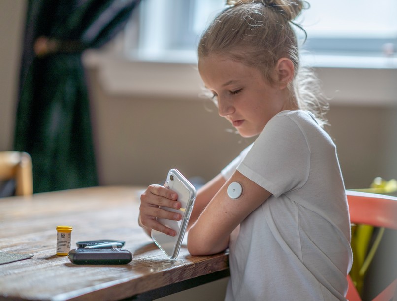 cukorbeteg gyerek mobiltelefon iskola