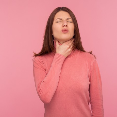 Mi okozhat állandó torokkaparást köhögés nélkül? Ezek a háttérben álló okok című cikk nyitóképe