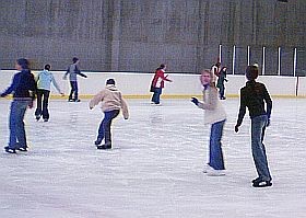 Korcsolyázz körültekintően!