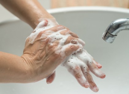 Szappan vs. kézfertőtlenítő – mikor melyiket érdemes használni? című cikk nyitóképe