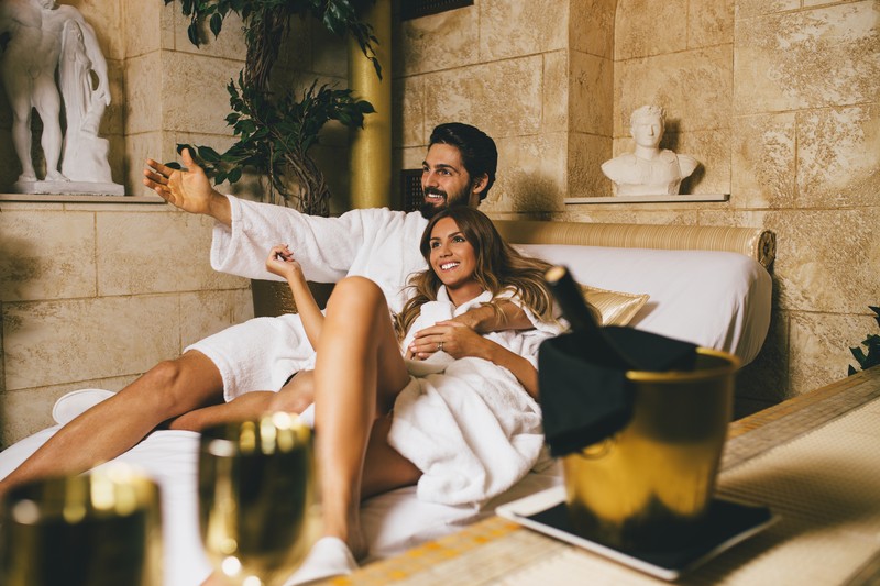 Felfázás a wellness hétvégén: bajt okozott a vizes fürdőruha és a túl sok szex