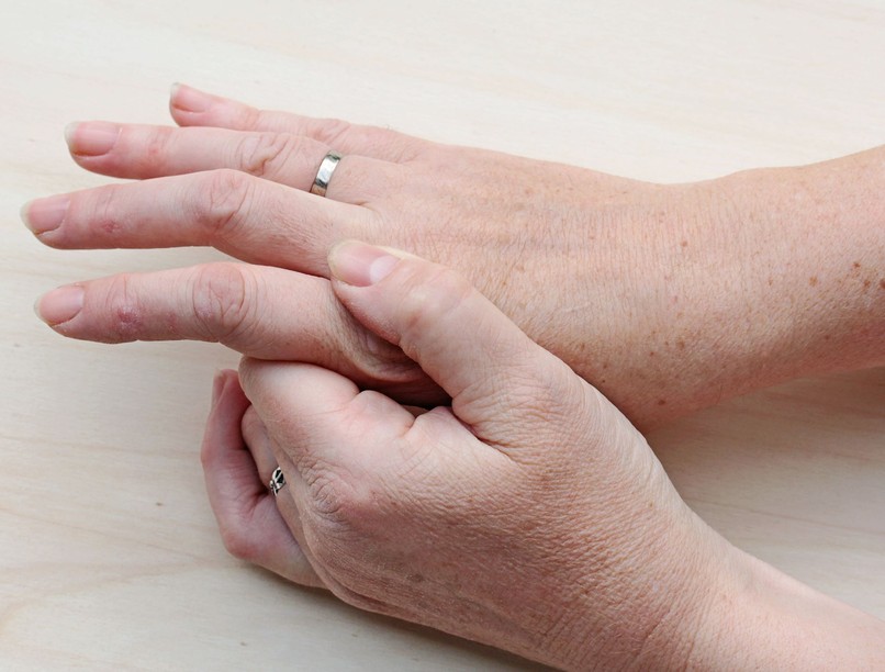 kéz zsibbadás fájdalom érzéketlenség oka jele neuropátia oka