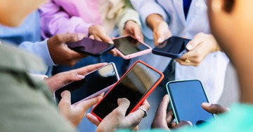  Kamaszkori függőségek: így ismerheti fel szülőként, ha gond van 