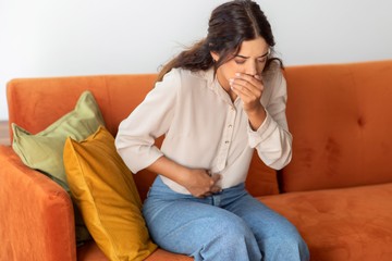 5 tünet, ami májgyulladásra utal - a hányinger az egyik