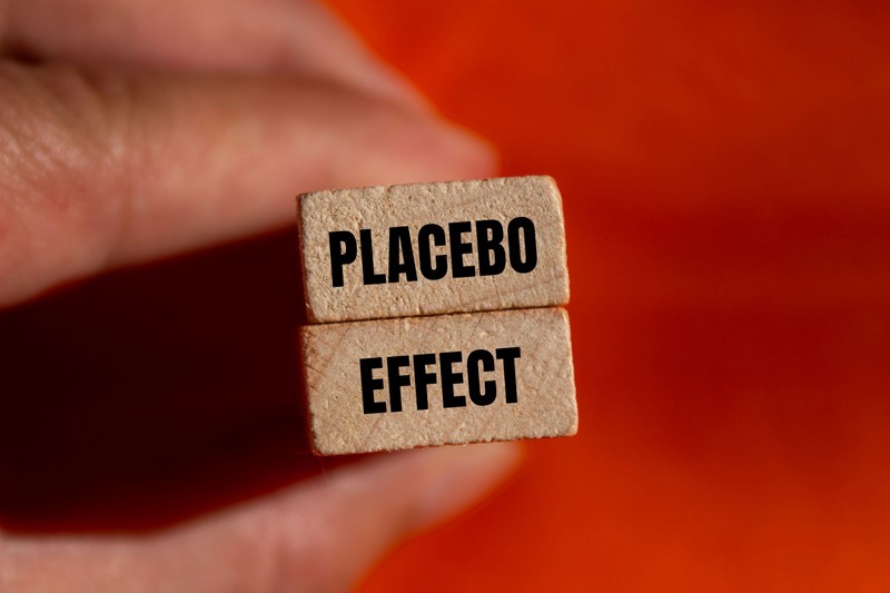 Placebo: amikor a hit erősebb a kémiánál – de mégis miért működhet?