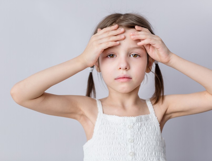gyerek, fejfájás, migrén, kamasz