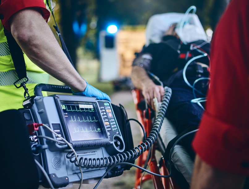 mentő, mentők, újraélesztés, sürgősségi