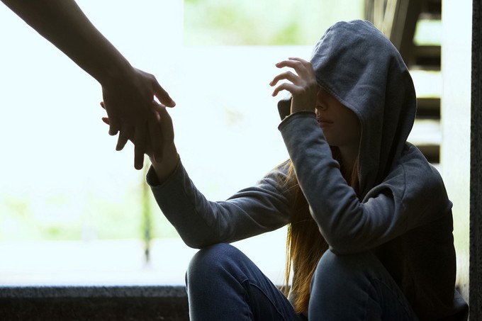 A Magyar Vöröskereszt 500 iskolában támogatja a menstruációs szegénységben érintett iskoláslányokat című cikk nyitóképe