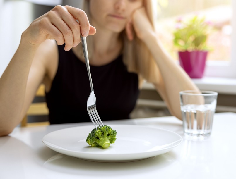 drasztikus fogyókúra diéta szívmegállás zsír BMI