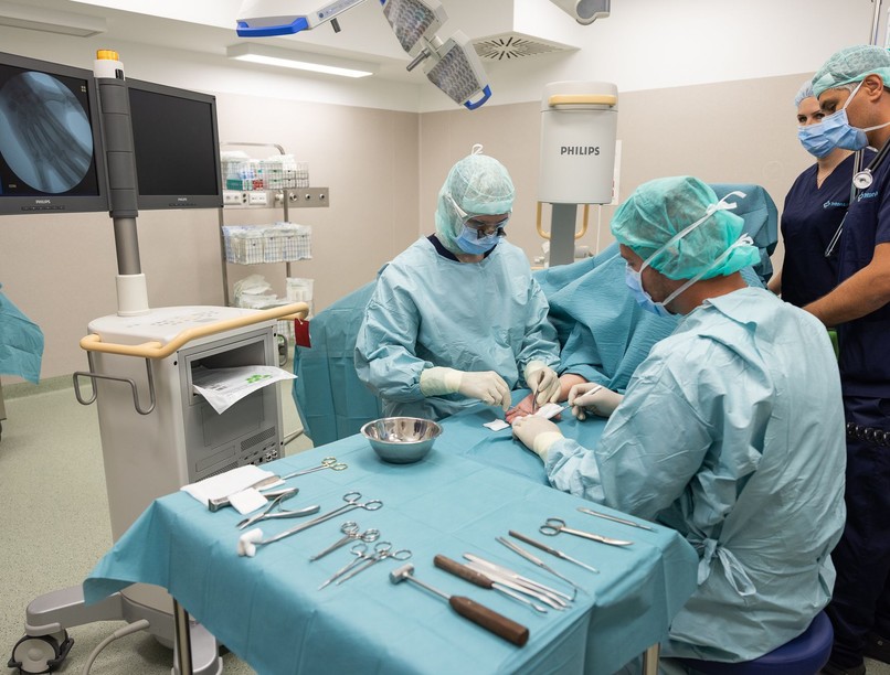 magánkórház, miskolc, tritonlife, műtét