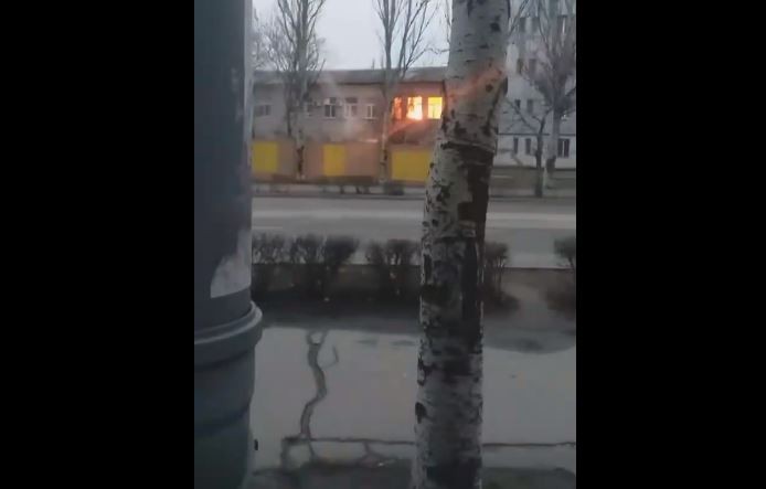 Ukrajna: ismét kórházba csapódott bomba