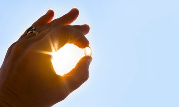 D-vitamin-pótlás: kell vagy nem? Ez az egy biztosan kőbe vésett 