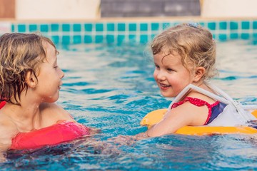 Nehezen viseli a gyereke a meleget? Ilyen, ha pajzsmirigy probléma okozza