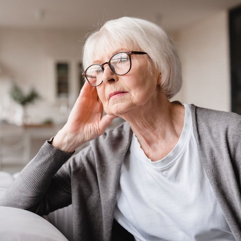 Az Alzheimer-kór első jelei már a 30-as években megjelenhetnek – ezeket sokan észre sem veszik című cikk nyitóképe