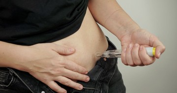 Van egy furcsa mellékhatásuk a fogyókúrás injekcióknak – tudósok most rájöttek az okára