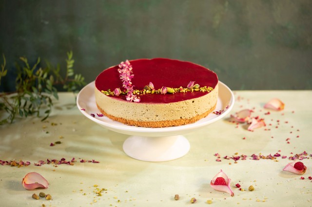 Piros, zöld, elegáns - ez az alkotás lett Magyarország Cukormentes Tortája