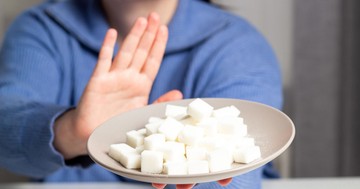 Ez történik az agyával, ha elhagyja a cukrot – a szakértők elmagyarázzák