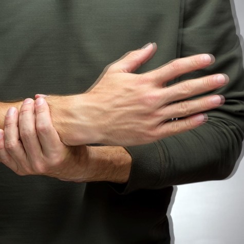 Remeg a keze? Nem csak Parkinson-kórt jelezhet című cikk nyitóképe