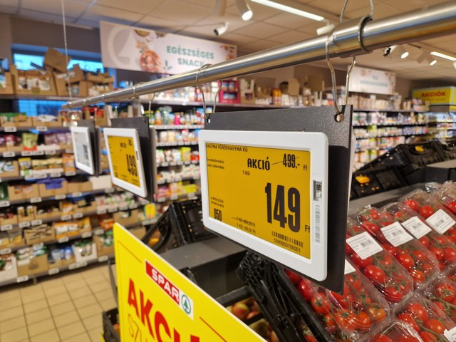 Ezért tudnak percenként változni az árak a boltokban