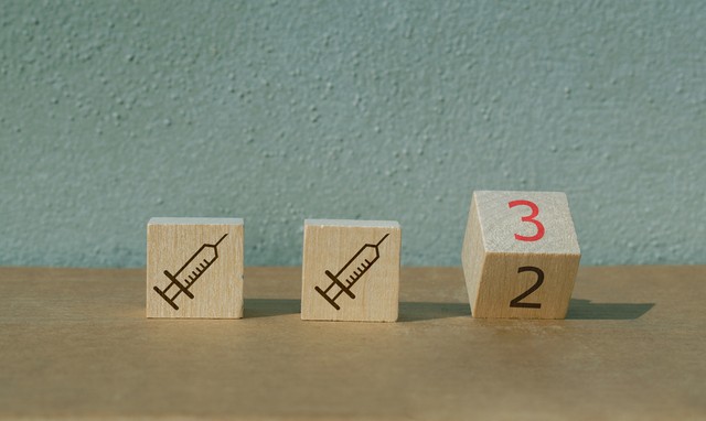 Kemenesi Gábor: nem érdemes a vírusfertőzésnek megfelelő vakcináltsági állapot nélkül nekifutni