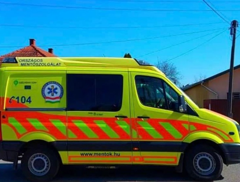 fürdő, vásárosnamény, sürgősségi, mentő
