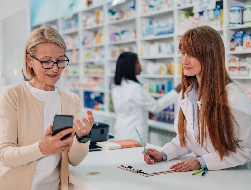 Év Gyógyszerésze Kedvenc Patikám díjátadó vényírás