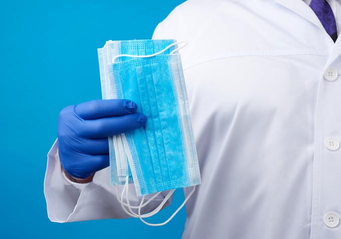 Október 2-tól kötelező maszkviselés a Debreceni Klinikai Központban című cikk nyitóképe