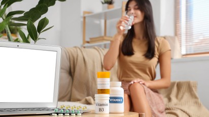 Sokan marokszámra szedik, pedig stroke-ot okozhat: ezzel a népszerű vitaminnal nagyon vigyázzon! című cikk nyitóképe