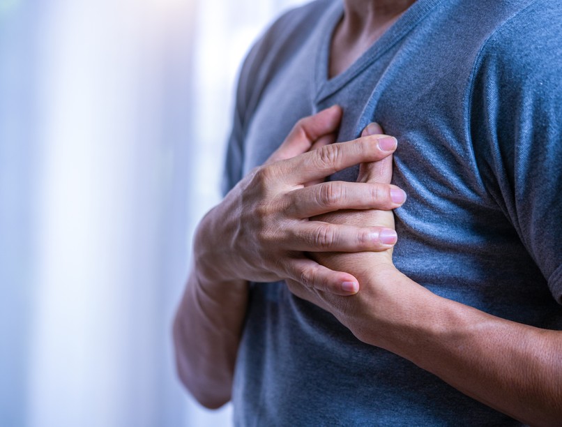 mellkasi szorítás, szívinfarktus, angina, légszomj