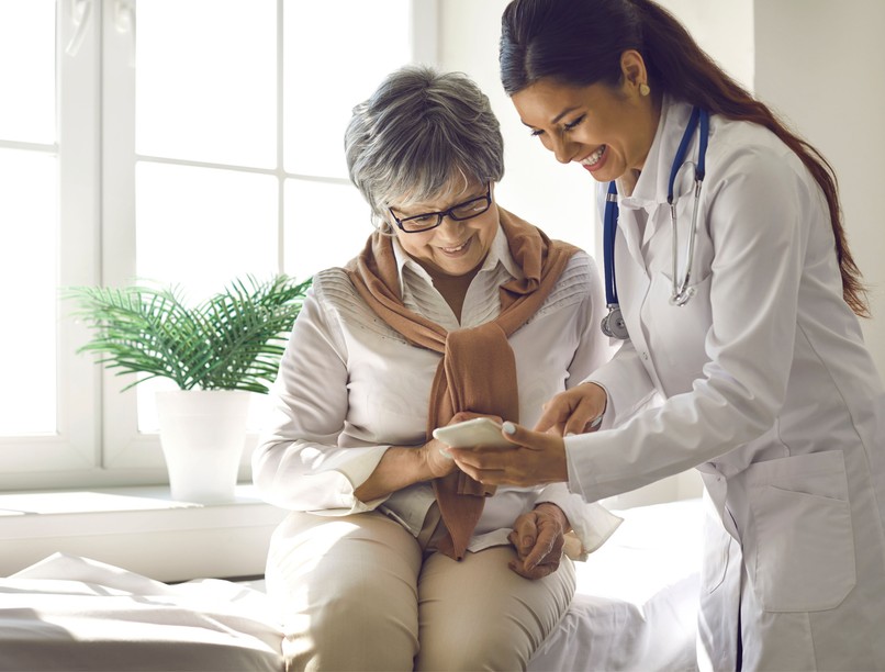 páciens segít orvosnak orvos válaszol