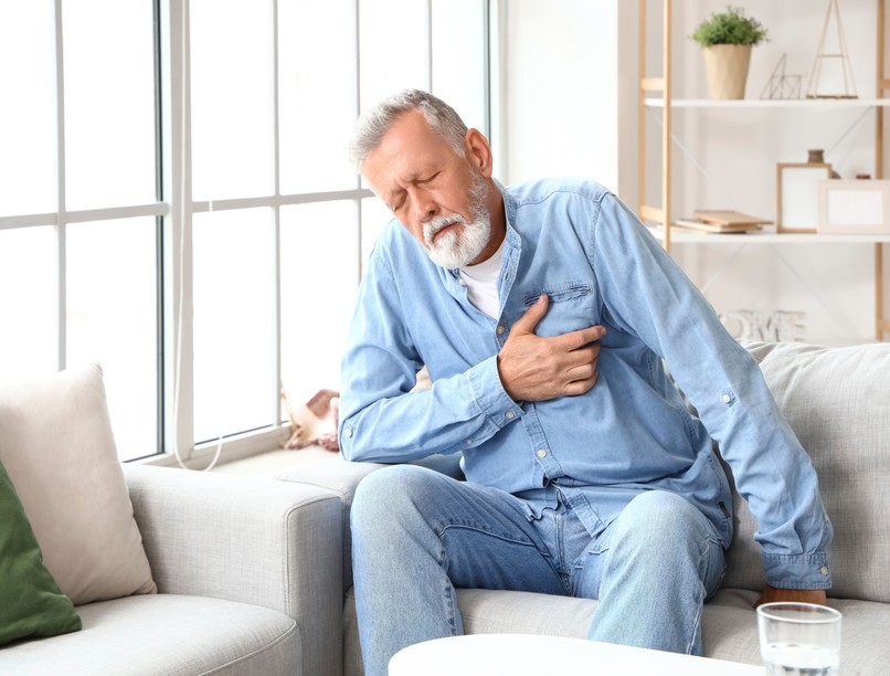 szívroham mit tegyek esetén otthon egyedül