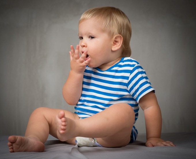 Kisfiam erőlködve köhög, lehet, hogy a szamárköhögést kapta el? Az orvos válaszol című cikk nyitóképe