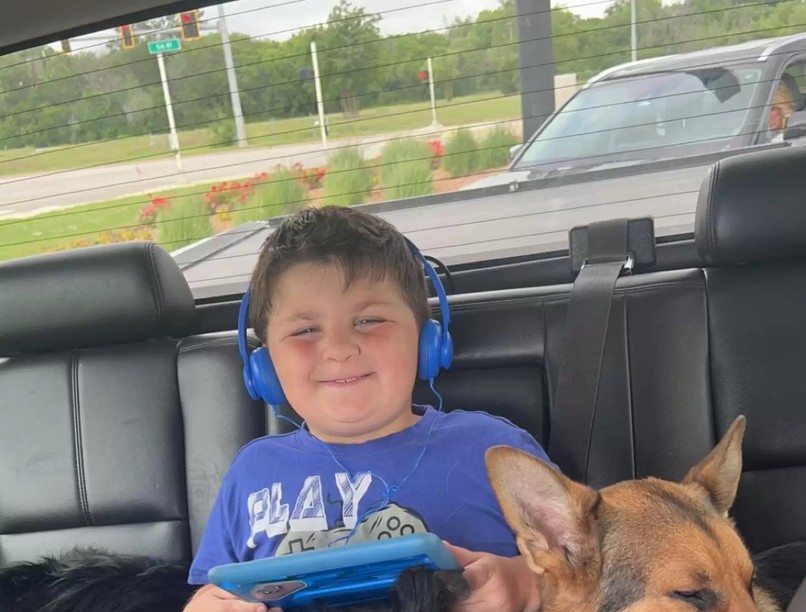 terápiás kutya, szívbeteg, epilepszia, gyerek