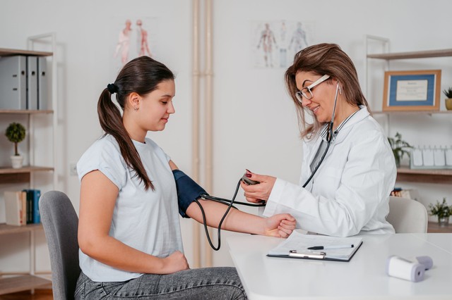 Elég csak a gyógyszer? Így kezelhető igazán a magas vérnyomás