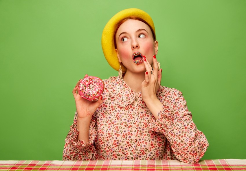 Ha az arcpirulás és a kimelegedés mellett gyomorégés, hasi fájdalom, puffadás, hányinger, hasmenés vagy székrekedés is jelentkezik, akkor ne spórolja meg a gasztroenterológust.