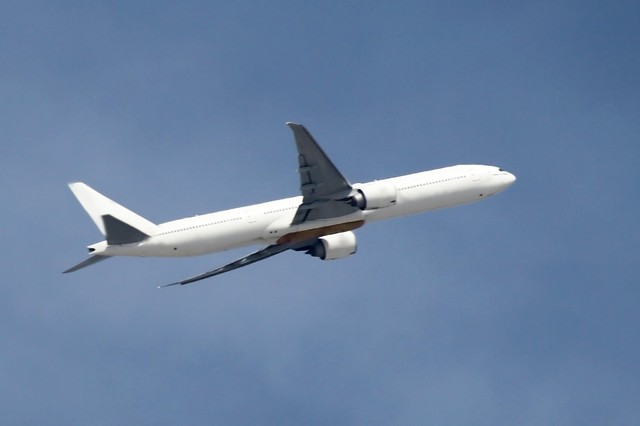 Koronavírus: az Airbus is arcpajzsokat gyárt