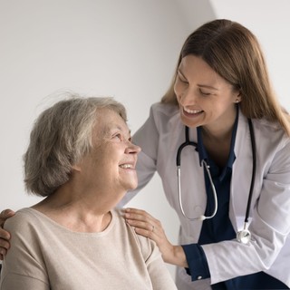 Szenved az onkológiai betegség okozta fájdalomtól? Ne féljen segítséget kérni! című cikk nyitóképe