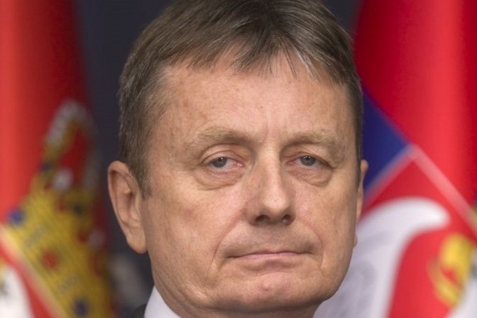 Továbbra is életveszélyben van az élő adásban stroke-ot kapott szerb miniszter című cikk nyitóképe